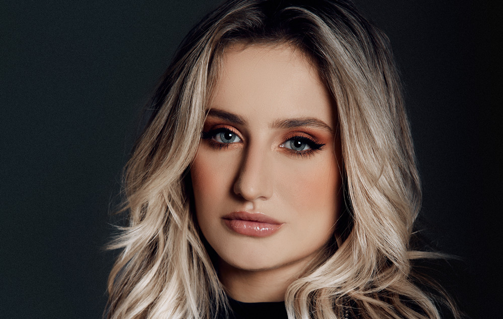 Bruna Griphao é convidada da semana no ''TVZ Temporada Pocah'' no Multishow