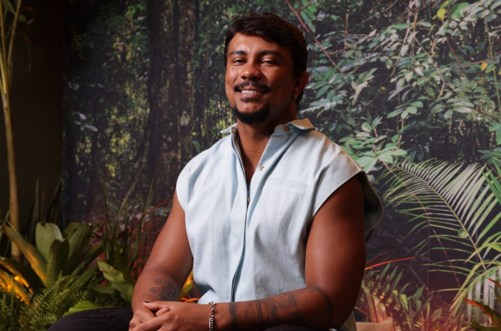 Xamã vive Damião em 'Renascer', e faz estreia como ator na Globo!