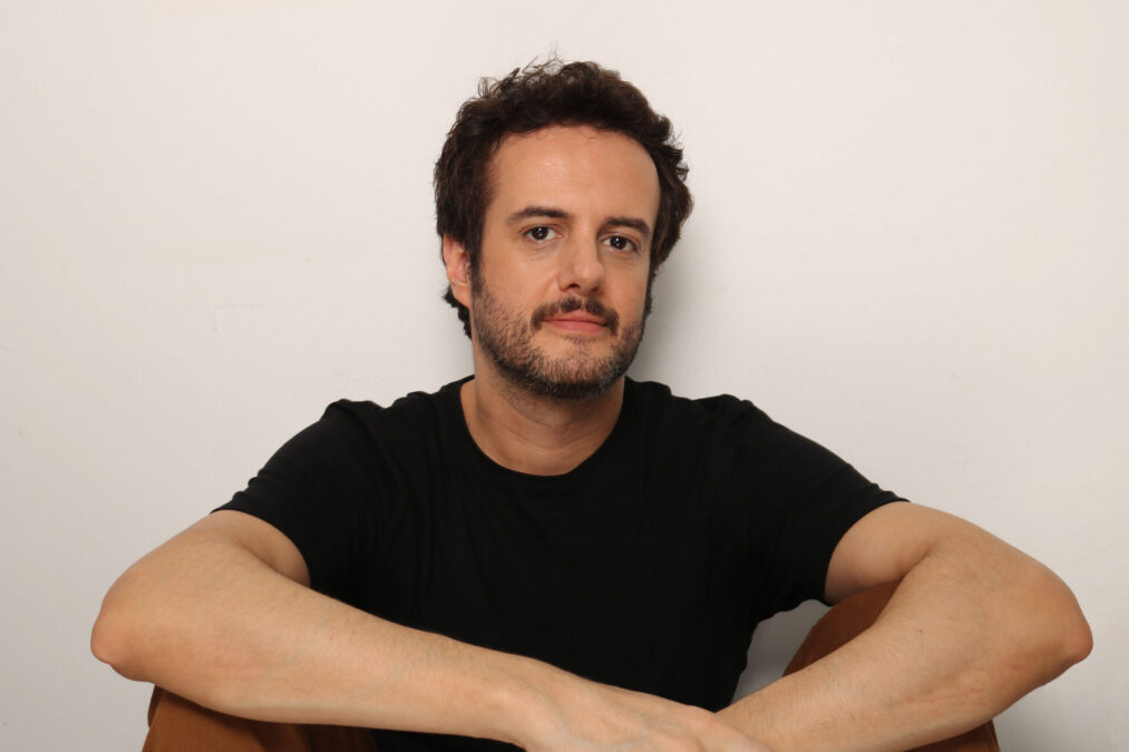 André Senna faz balanço de estreia em 'Elas por Elas', na Globo!