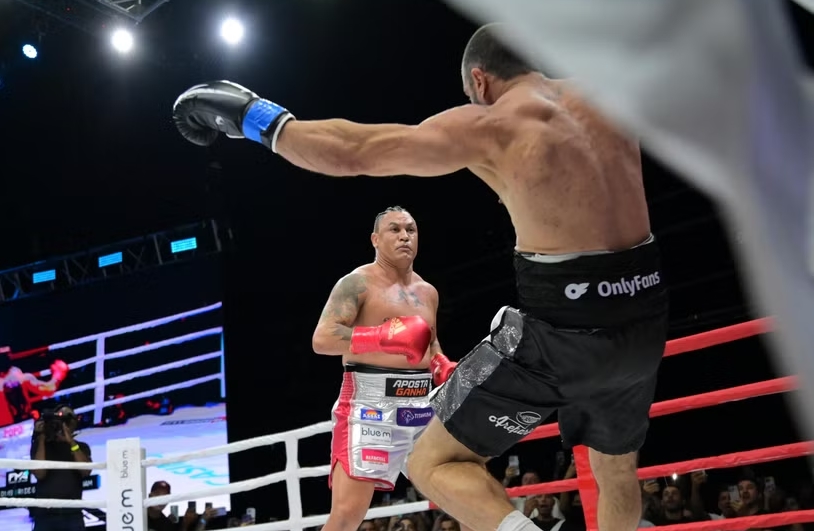 Popó Freitas nocauteia Kleber Bambam em 36s; assista!