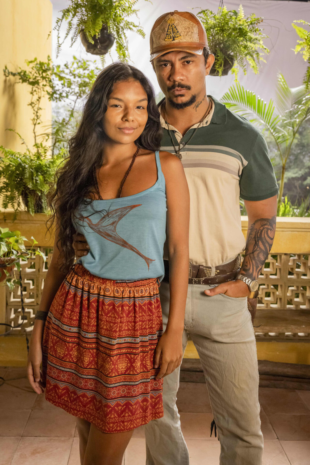 Damião (Xamã) e Ritinha (Mell Muzzillo) na novela 'Renascer' da TV Globo.
