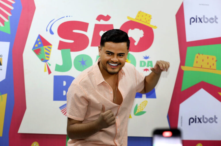 Heitor Costa faz estreia no São João da Bahia 2024 em Salvador!