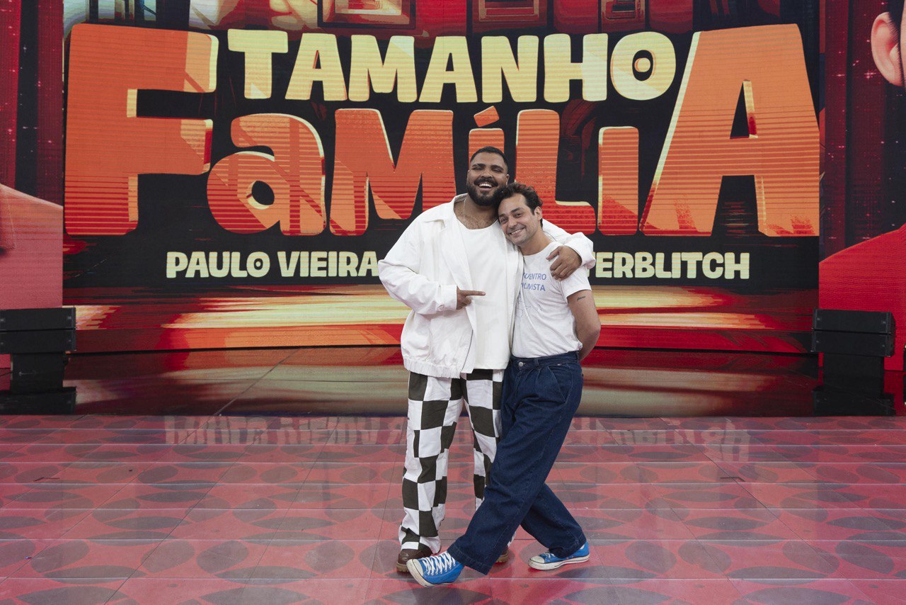 Paulo Vieira e Eduardo Sterblicht no 'Tamanho Família' do Domingão Com Huck. 