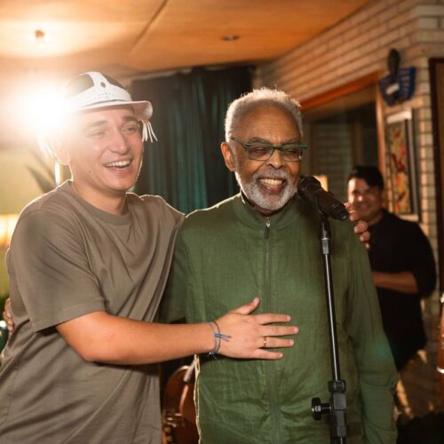 Gilberto Gil e João Gomes gravam juntos para especial do Grammy Latino