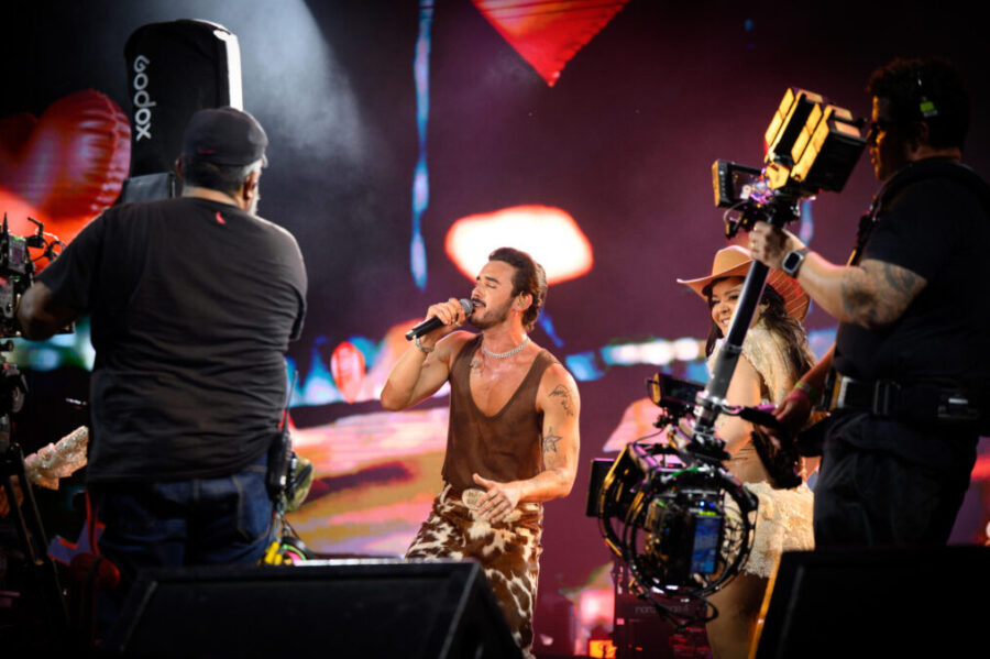 Filipe Bragança grava 'Coração Acelerado' em show de Maiara e Maraisa