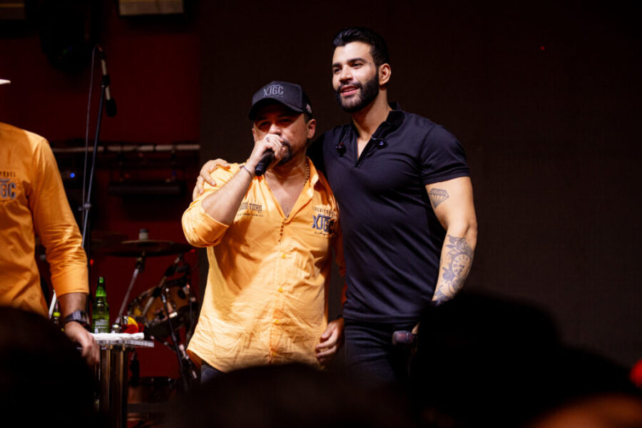 Xand Avião e Gusttavo Lima no "Leilão Inevitável. 