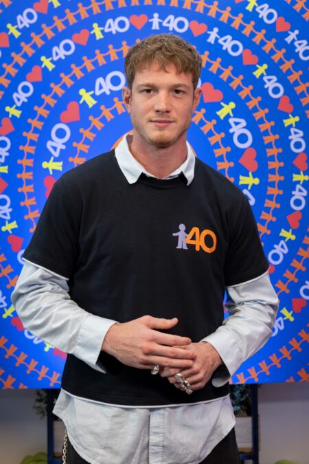 Pedro Novaes nos bastidores do 'Criança Esperança'. 