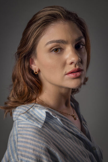 Paula (Debora Ozório).