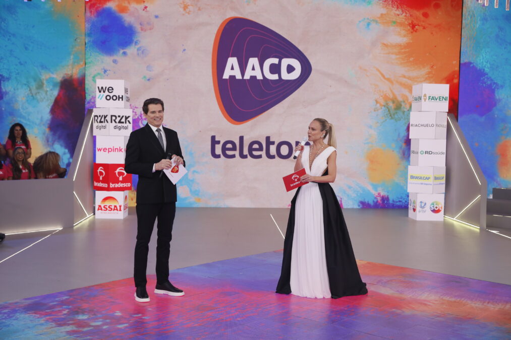 eliana-no-teleton-2025-madrinha-chega-para-liderar-maratona-solidaria