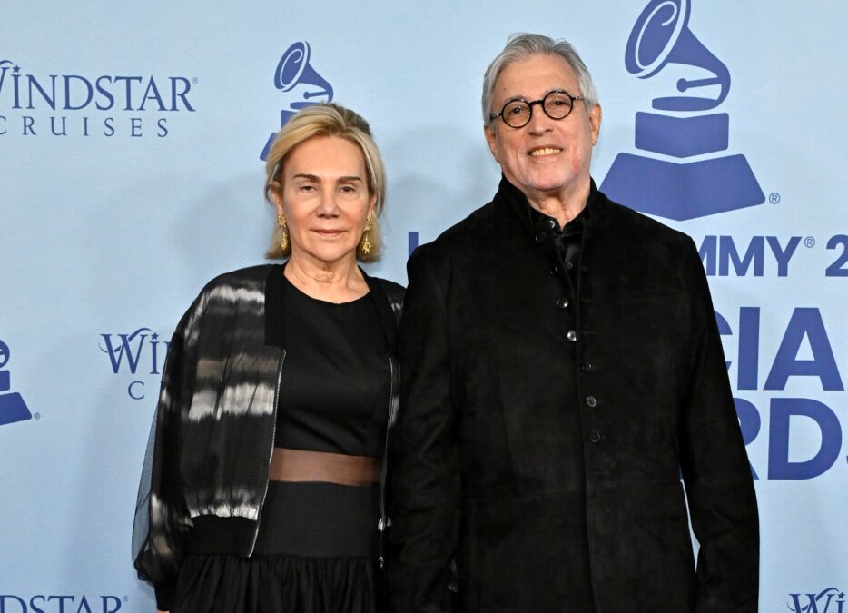Ivan Lins recebe Prêmio à Excelência Musical no Grammy Latino 2025