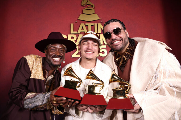 João Gomes, Mestrinho e Jota.pê vencem Grammy Latino com álbum "Dominguinho"