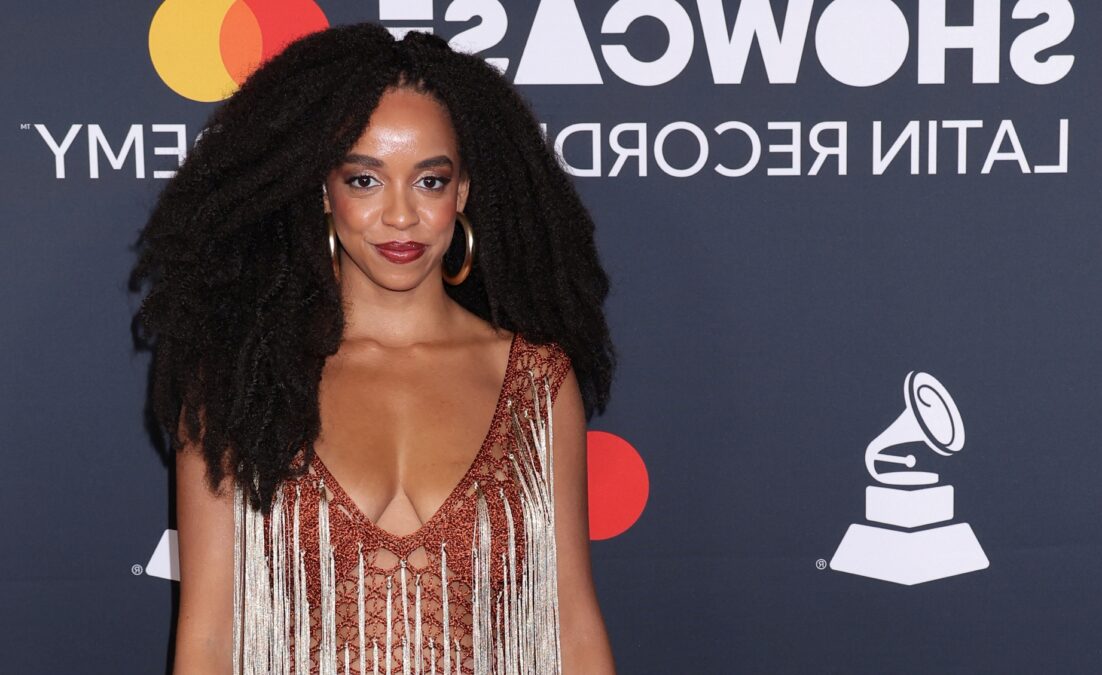 Juliane Gamboa celebra sucesso e representatividade no Grammy Latino