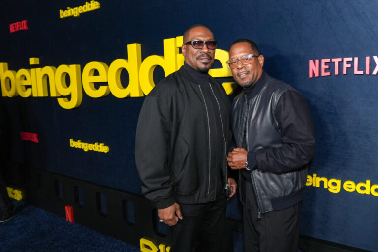 Martin Lawrence prestigia Eddie Murphy em premiere de "Eu, Eddie"