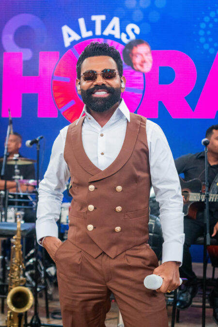 pablo-e-belo-cantam-juntos-no-altas-horas-e-levam-publico-a-loucura