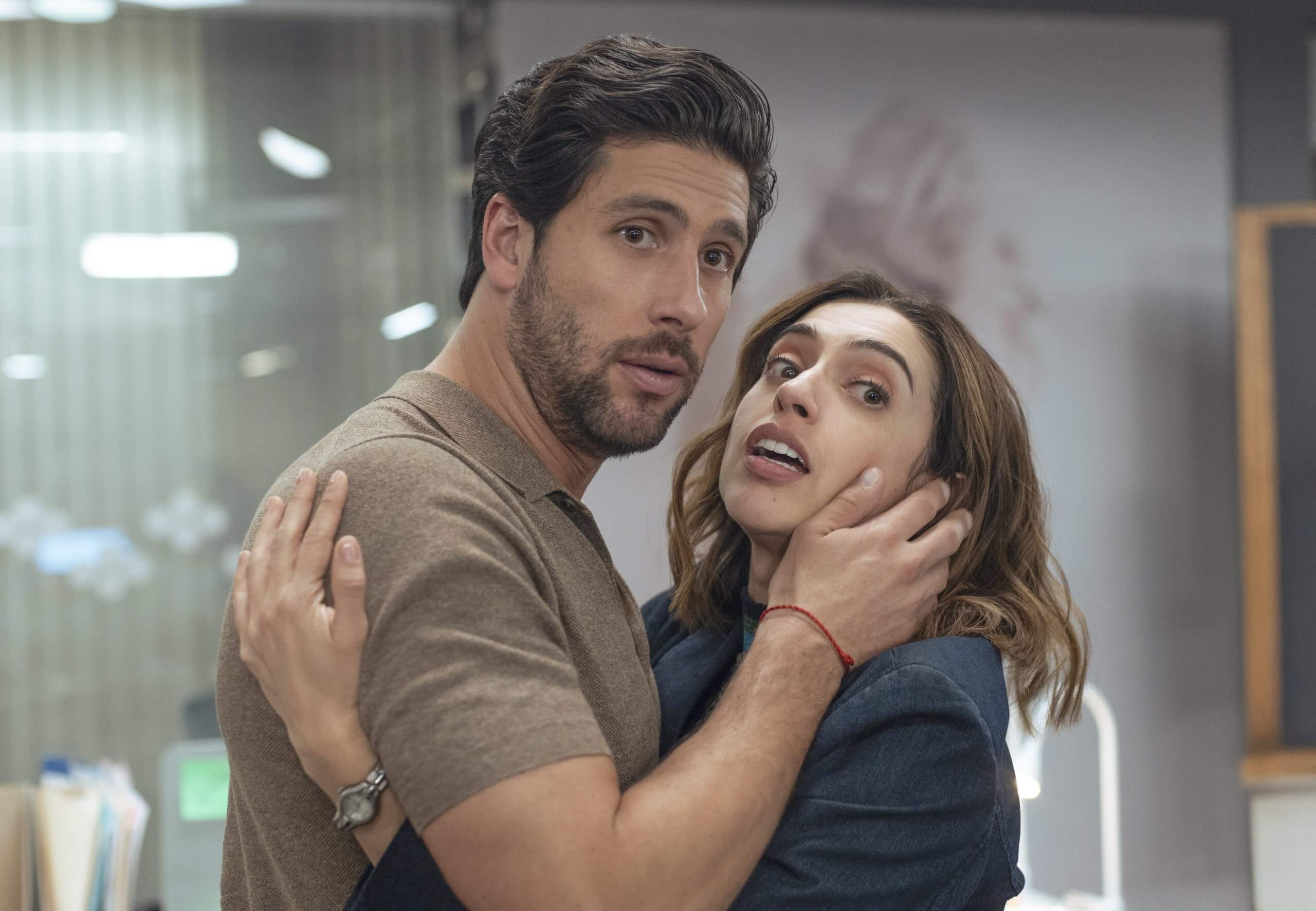 Diego Klein e Ana González em 'Amor no Escritório'