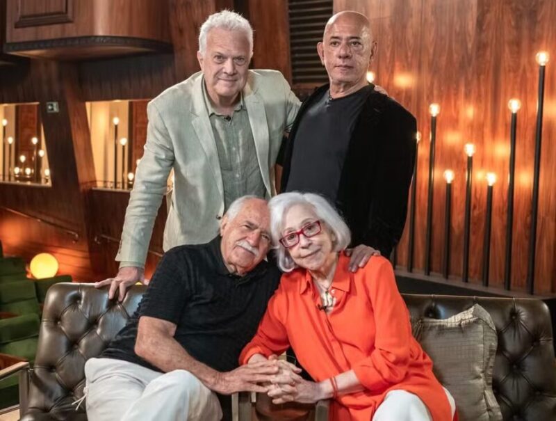 Pedro Bial, Cláudio Torres, Ary Fontoura e Fernanda Montenegro em Especial de Natal do "Conversa com Bial" 