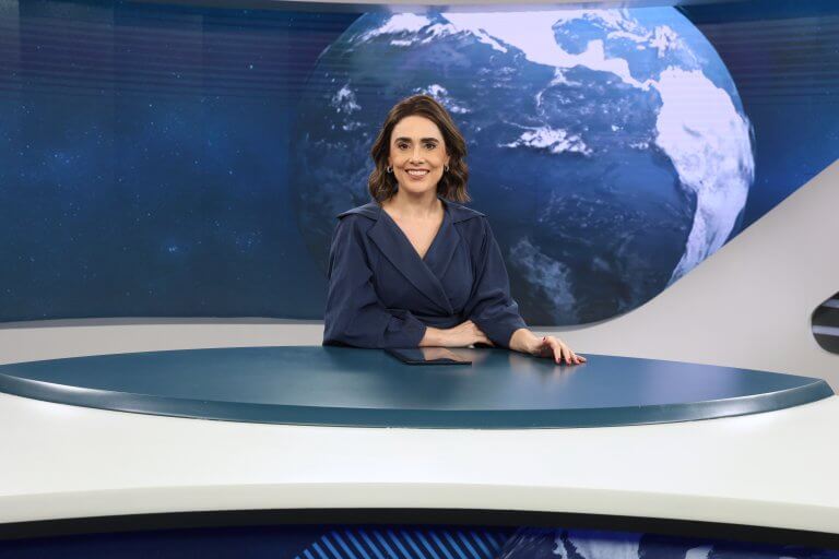Rita Lisauskas assume o Jornal da Cultura