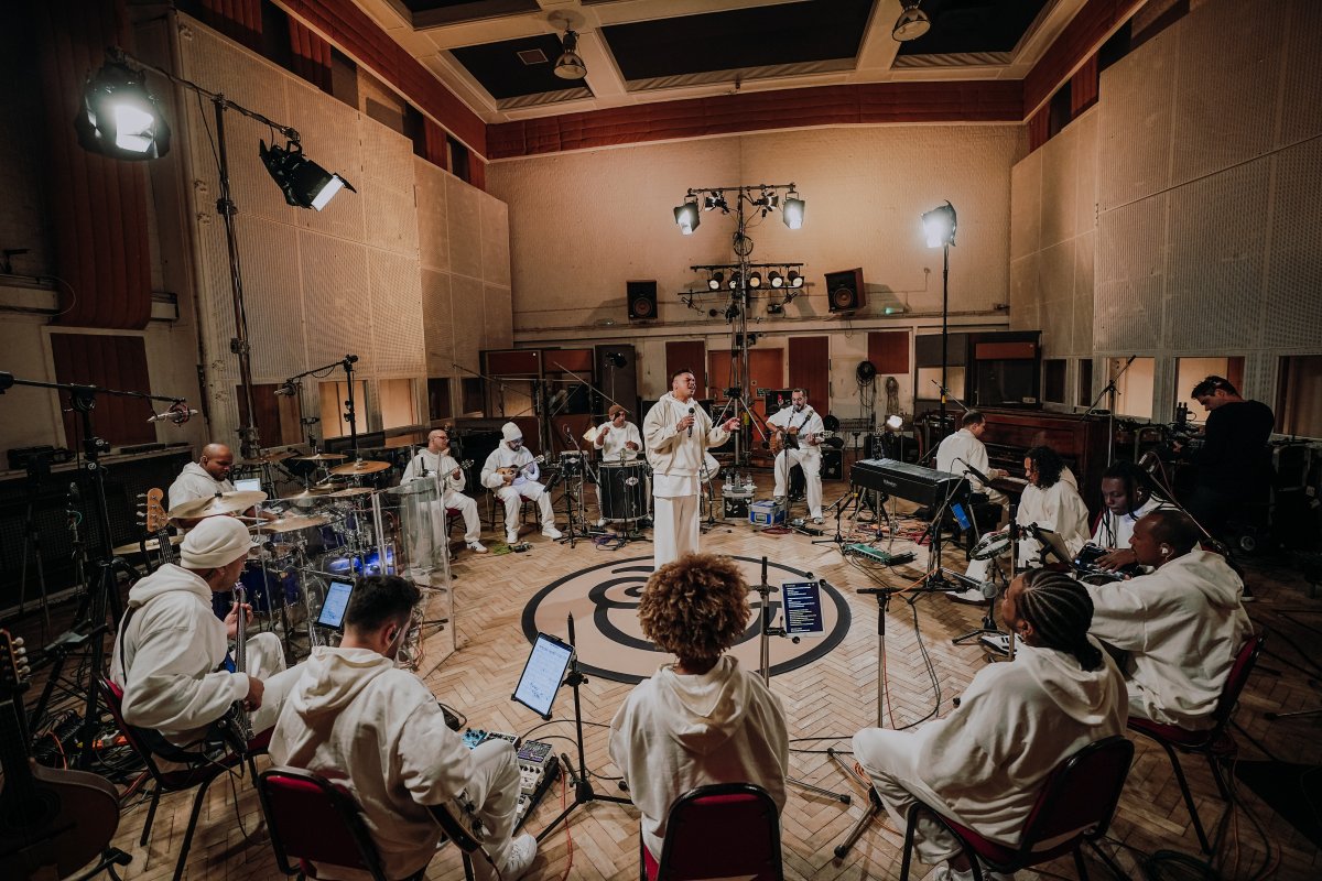 Sorriso Maroto lança documentário histórico, assista!