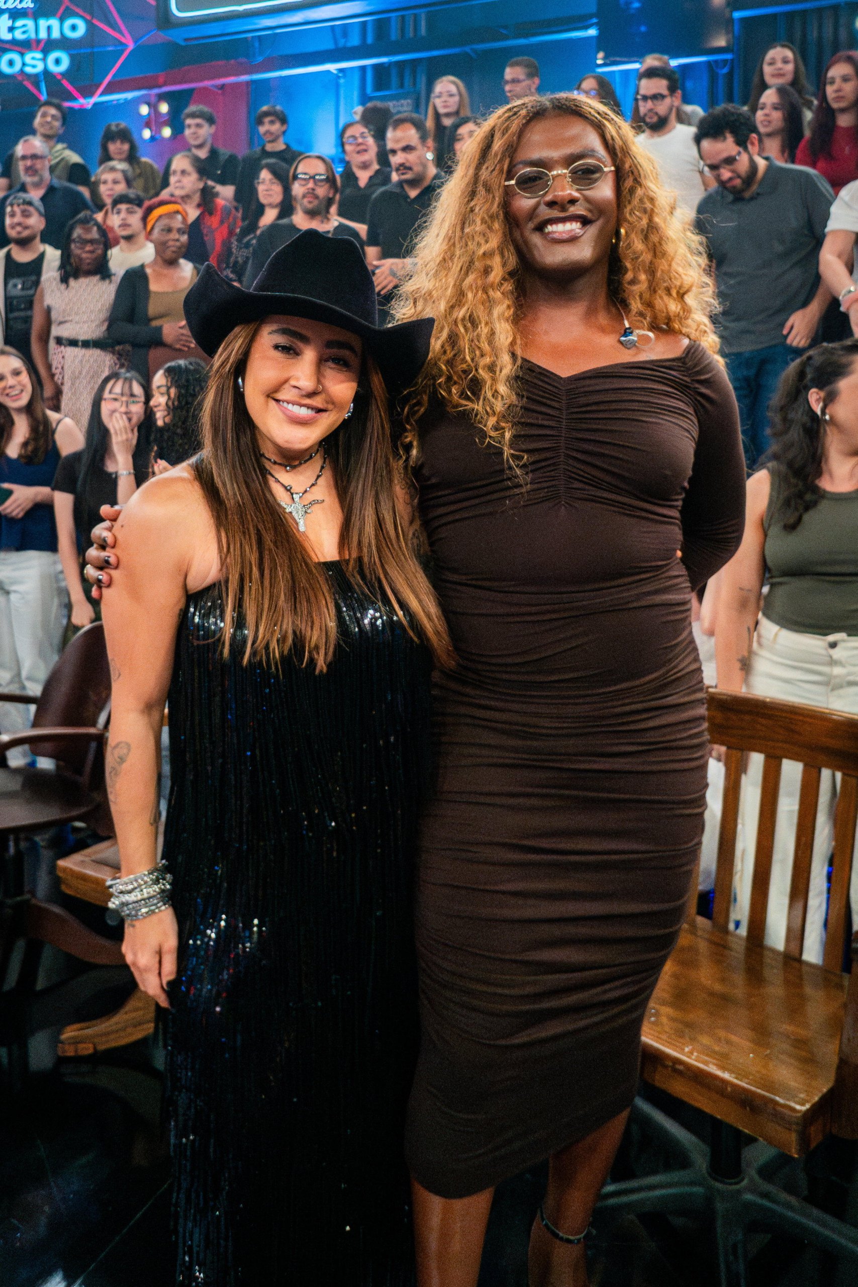 Lauana Prado e Liniker no 'Altas Horas'