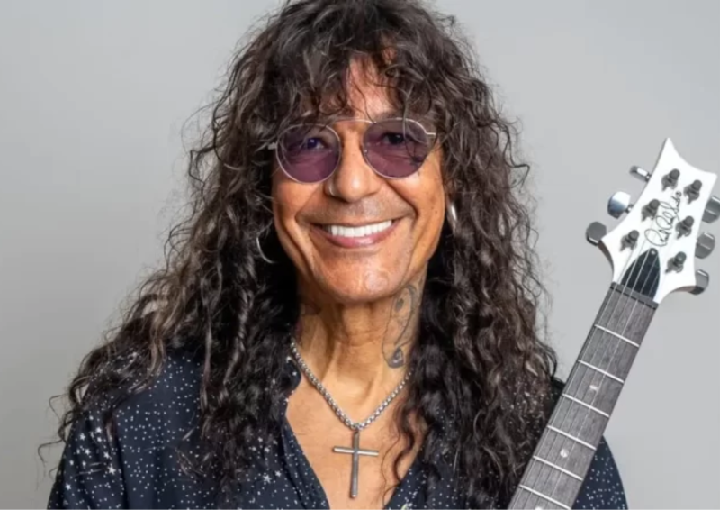 Luiz Caldas tira o pé do chão com novo hit