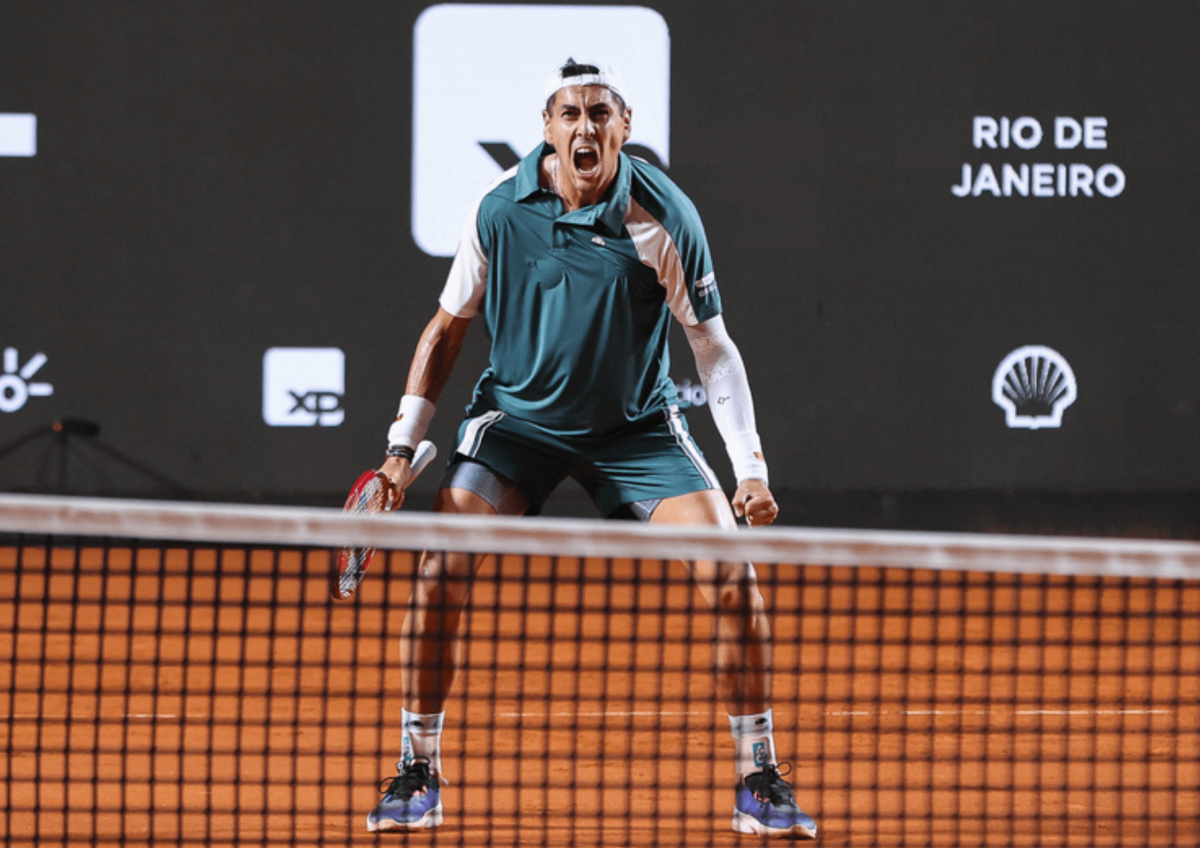 o chileno Alejandro Tabilo venceu o italiano Francesco Passaro após mais de duas horas de batalha