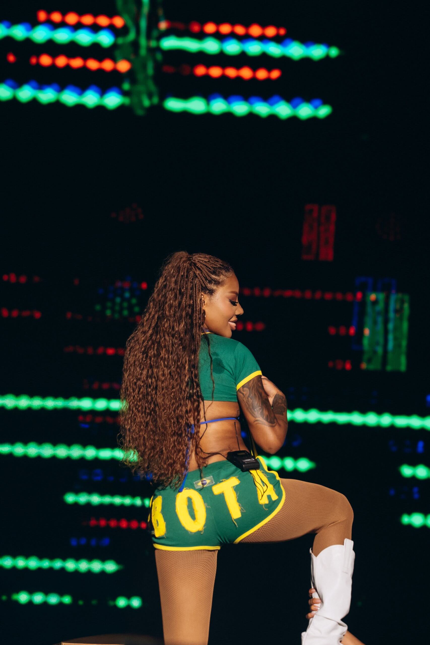 O single 'BOTA' já está com status de hit global