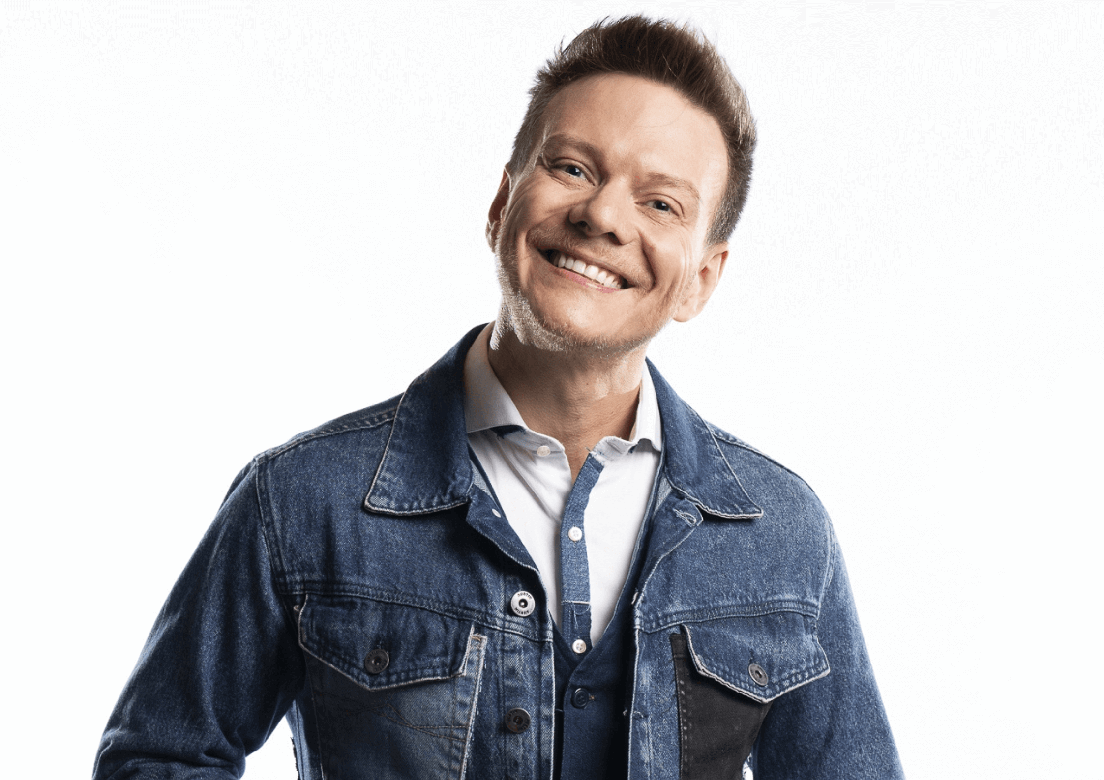 Michel Teló desfila com seu novo bloco no Carnaval de São Paulo