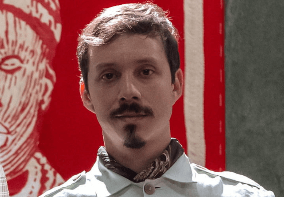 A Nobreza do Amor: João Pedro Zappa vive o idealista Mr. Jones