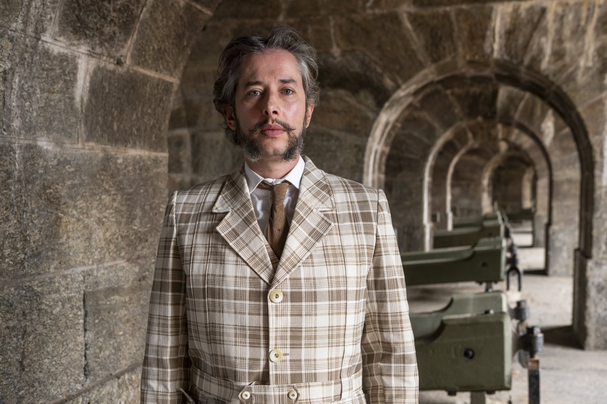 A Nobreza do Amor: Michel Blois vive lorde inglês vilão