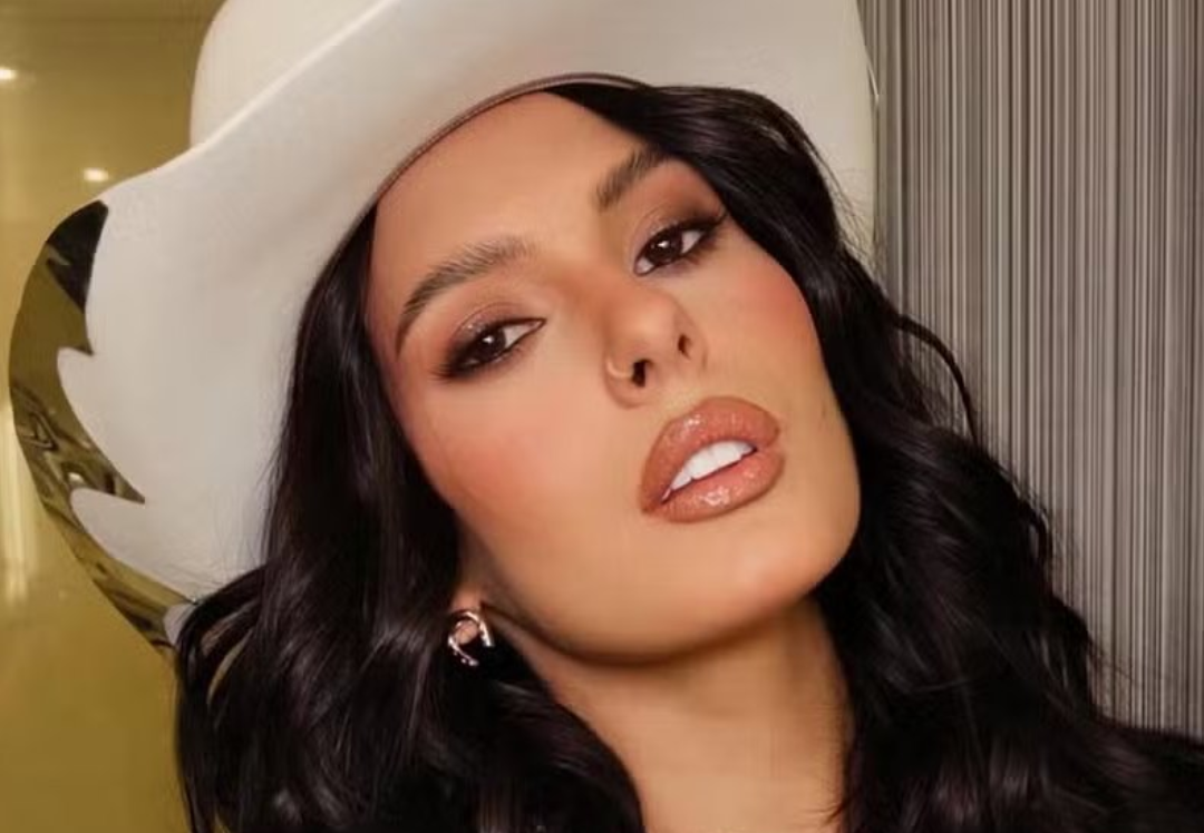 Ana Castela invade o BBB 26 e festas dos líderes ganham temas inéditos.