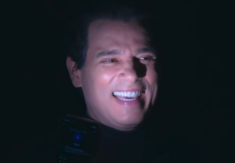 Apagão no SBT: Celso Portiolli fica no escuro durante o Domingo Legal