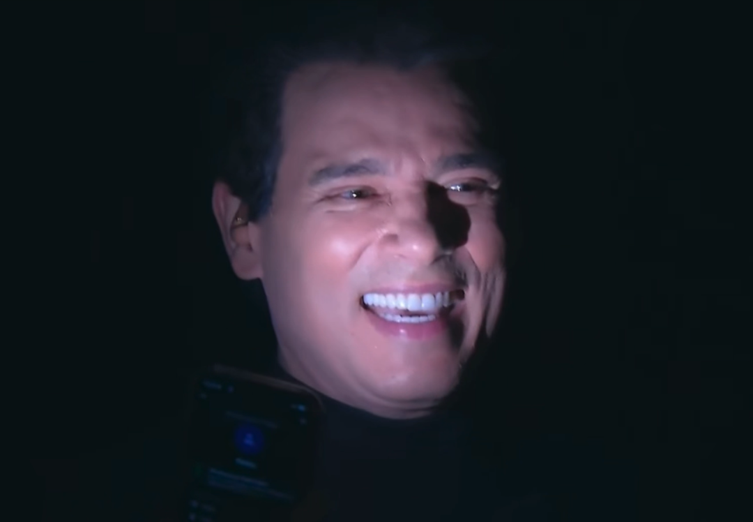 Apagão no SBT: Celso Portiolli fica no escuro durante o Domingo Legal