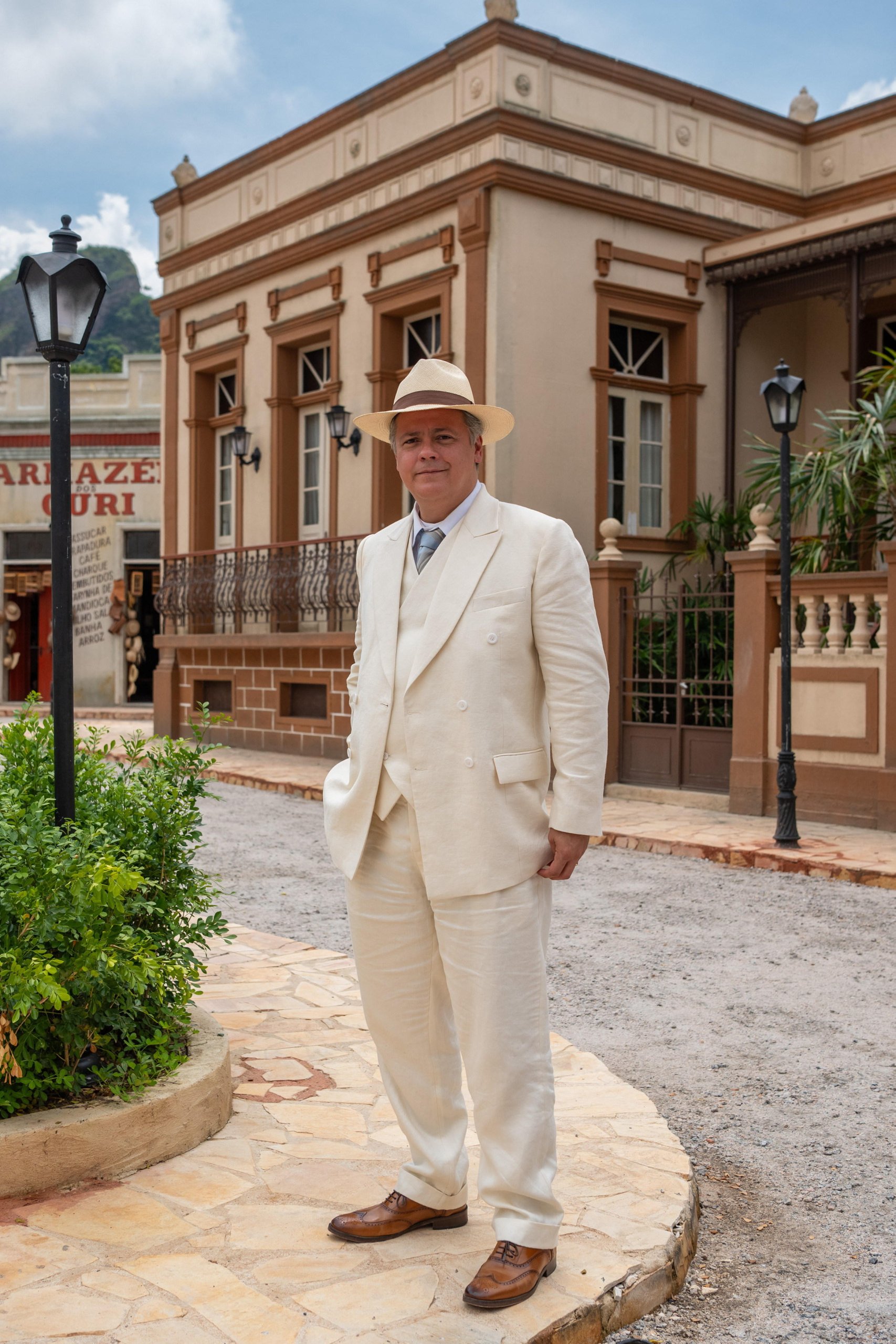 Danton Mello vive banqueiro Diógenes em A Nobreza do Amor!