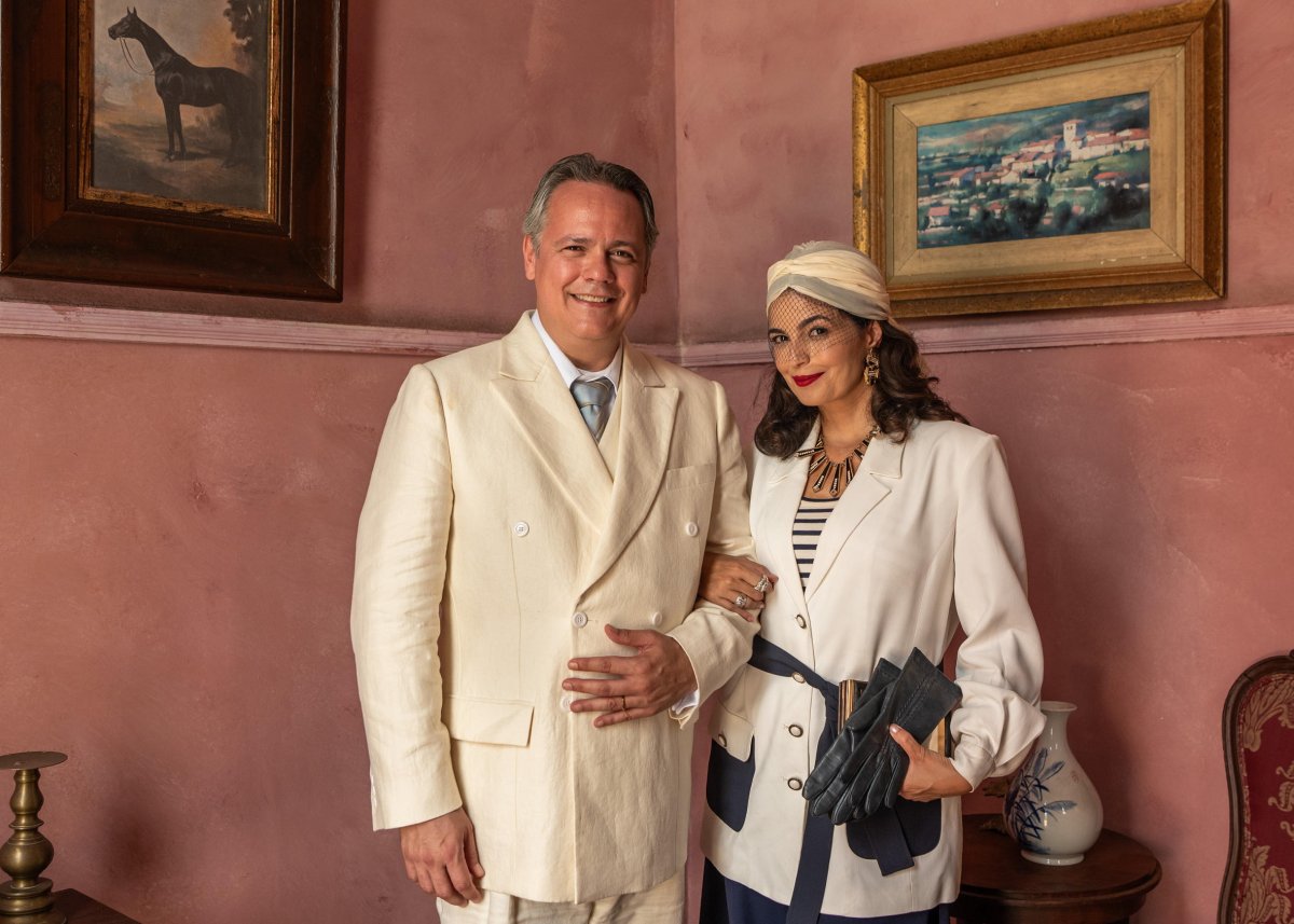 Diógenes (Danton Mello) e Marta (Emanuelle Araújo) em A Nobreza do Amor!