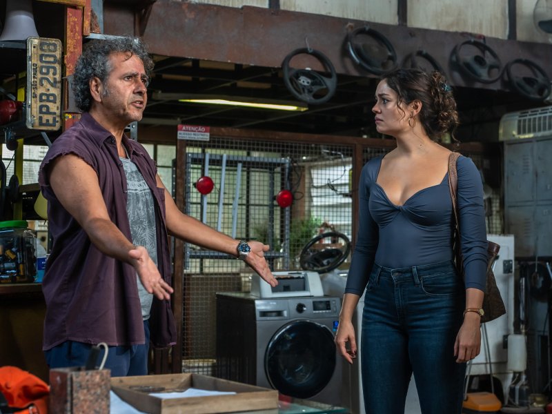 Gerluce se revolta com Joaquim ao saber do sumiço da estátua