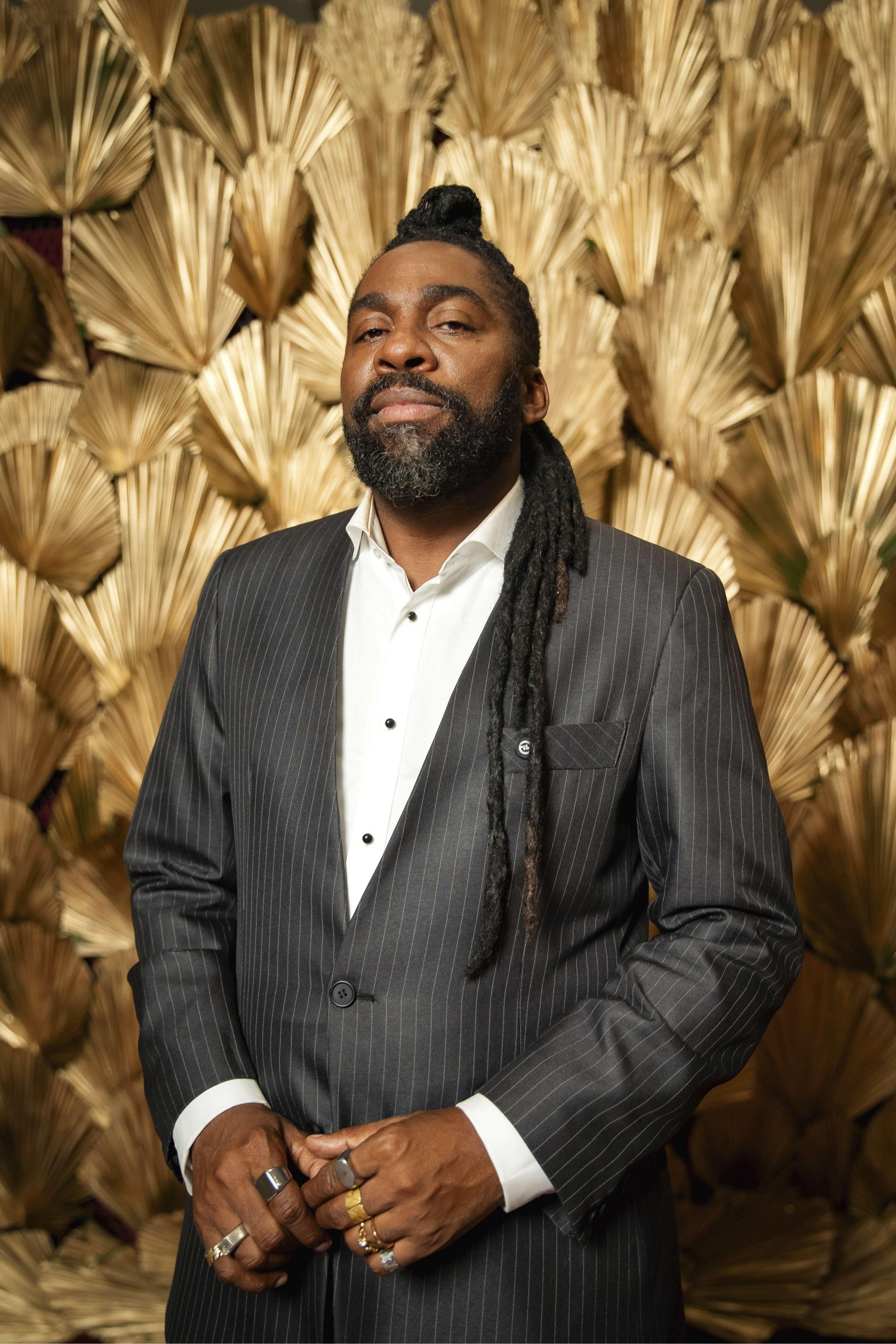 Lázaro Ramos brilha em festa de lançamento de A Nobreza do Amor. 