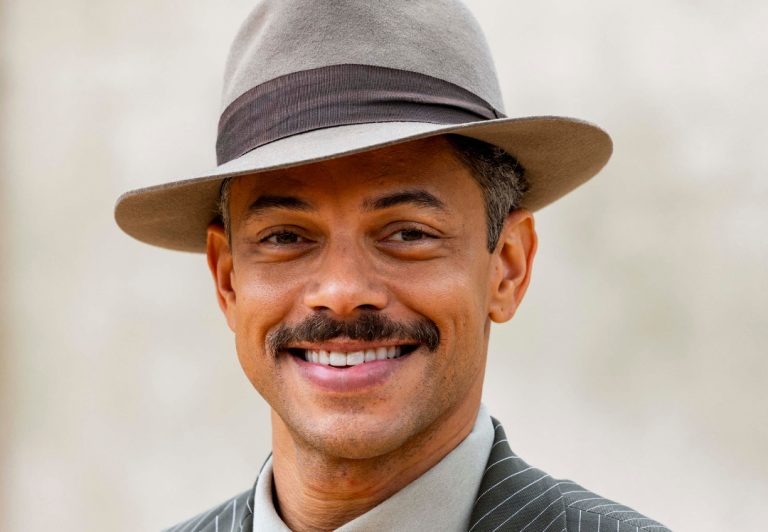 Paulo Lessa vive Onildo médico abolicionista em A Nobreza do Amor.