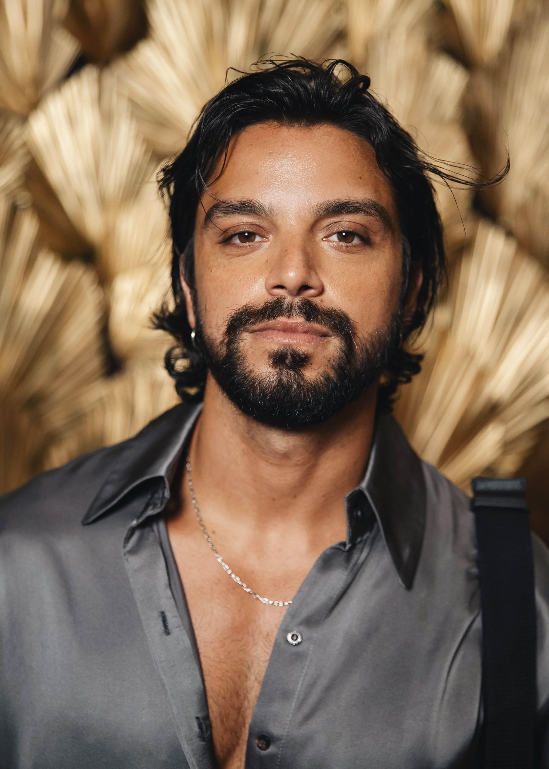 Rodrigo Simas em festa de lançamento de A Nobreza do Amor! 