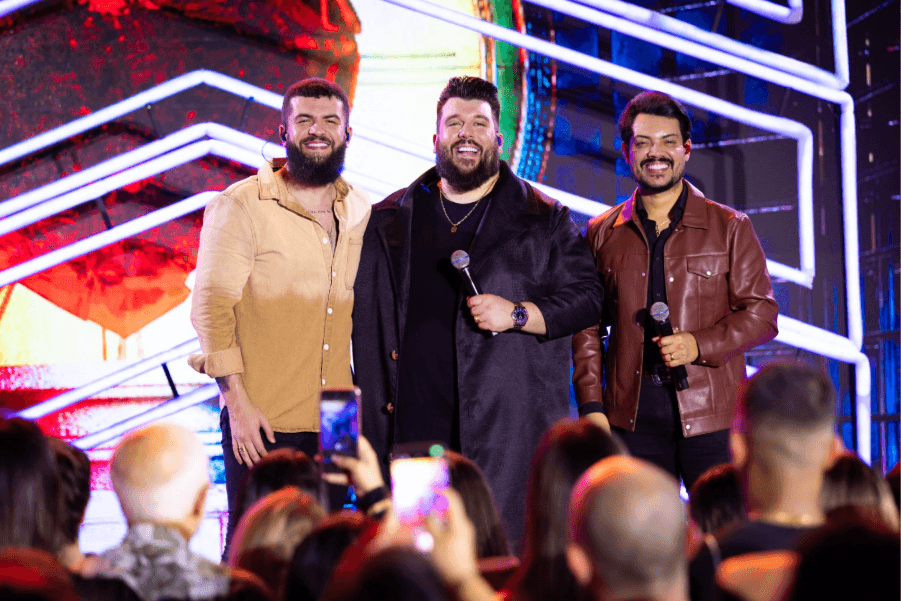 Panda alcança topo do Spotify e lança parceria com Ícaro & Gilmar