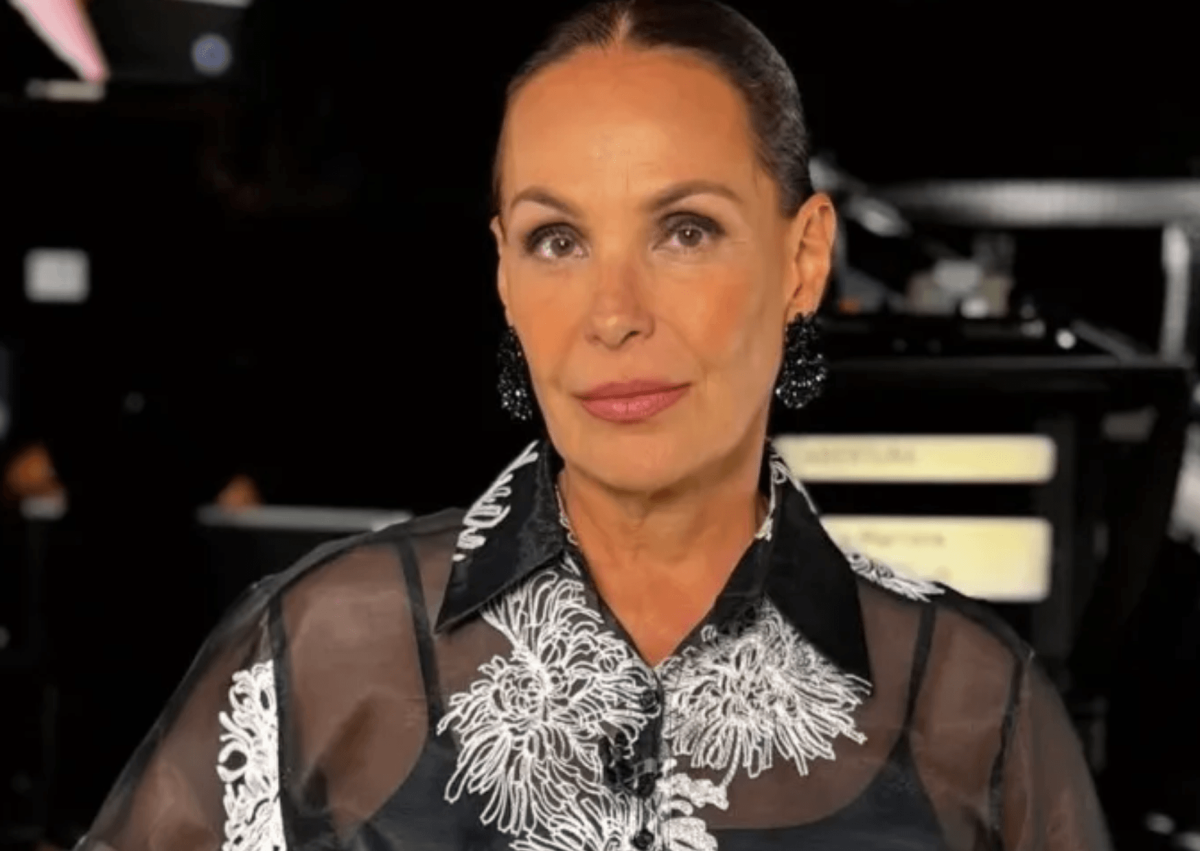 Carolina Ferraz deixa o comando do Domingo Espetacular, na Record TV