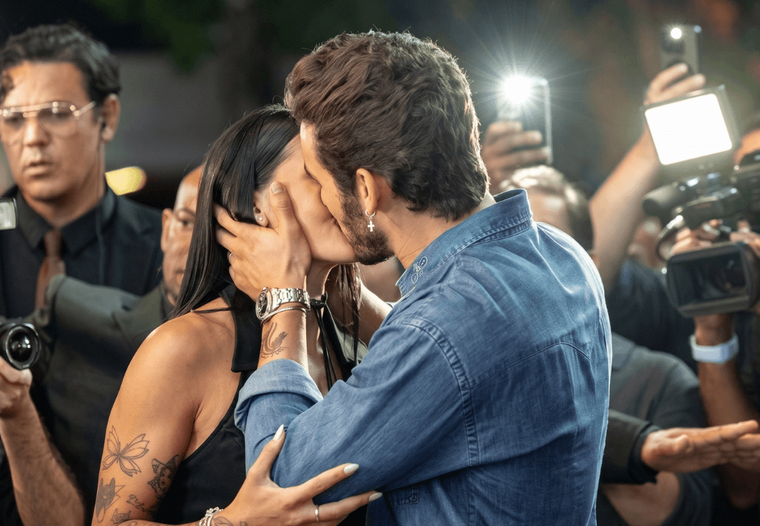 Coração Acelerado: Ana Castela e João Raul se beijam