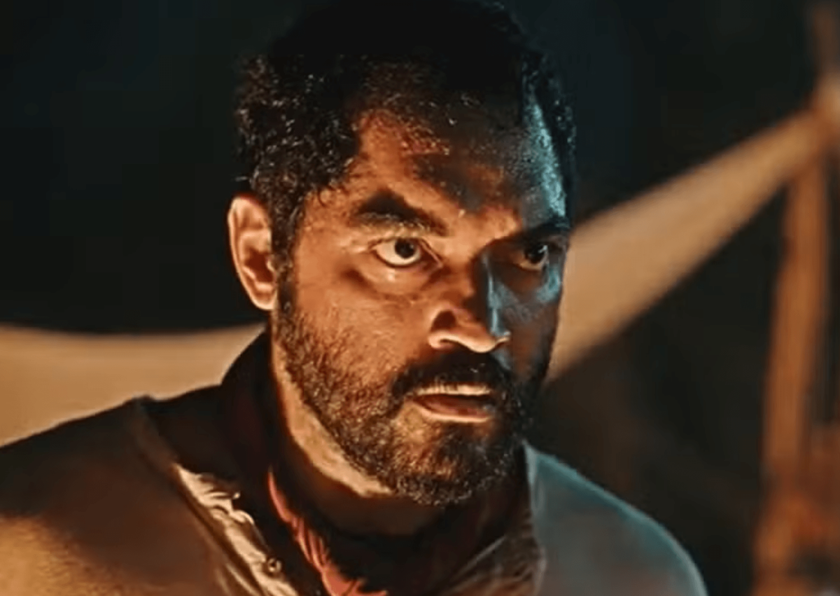 Josué (Thomás Aquino) decide confrontar Arduíno (Irandhir Santos)