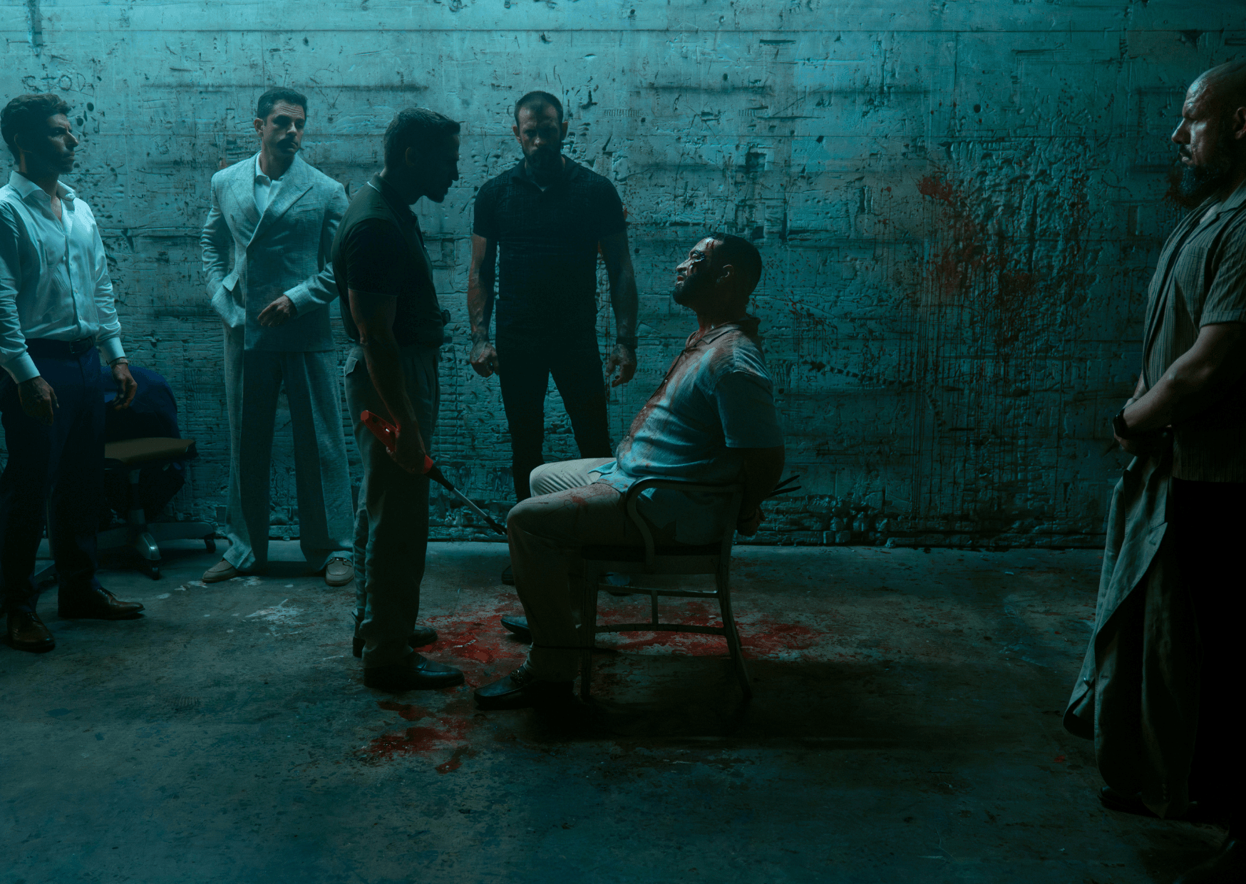 Cena de M.I.A., série que promete dominar as conversas sobre streaming no próximo mês