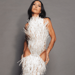 Sabrina Sato exibe look exclusivo e vence prêmio de moda