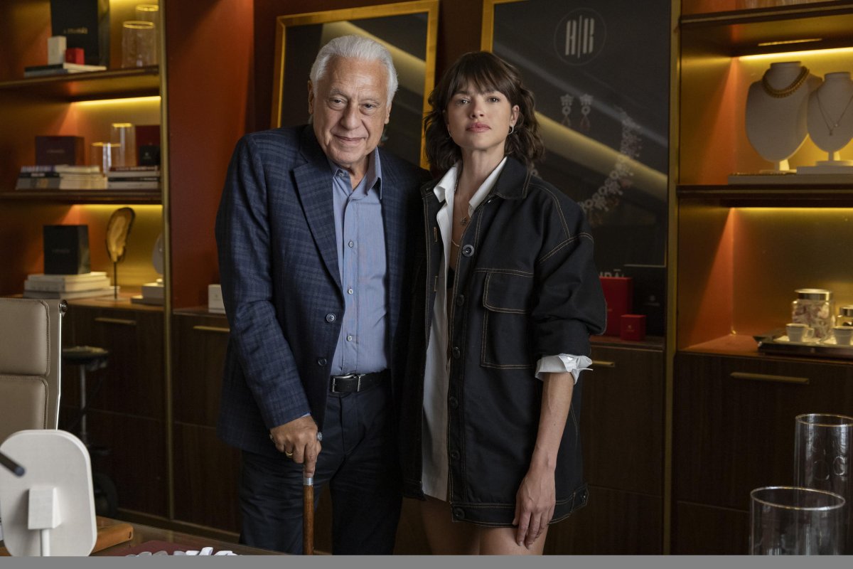 Agatha Moreira desafia vilania de Isabel Teixeira em nova novela das nove