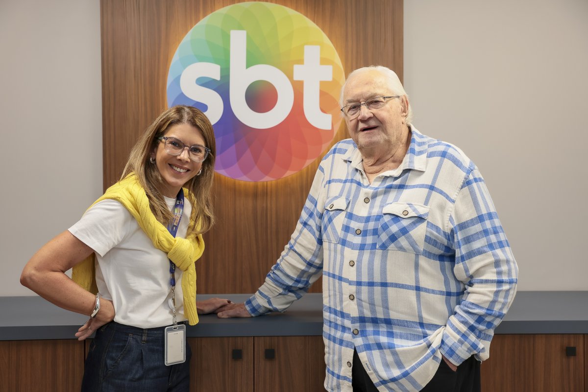 Boris Casoy volta ao SBT após 29 anos e promete "queimar lenha" no jornalismo.
