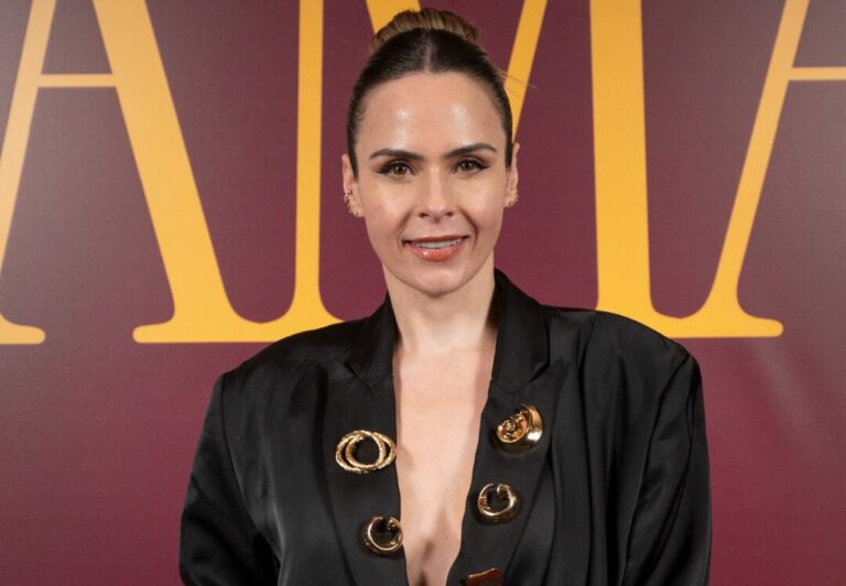 Ana Paula Renault surge com look surrealista em lançamento de Quem Ama Cuida!