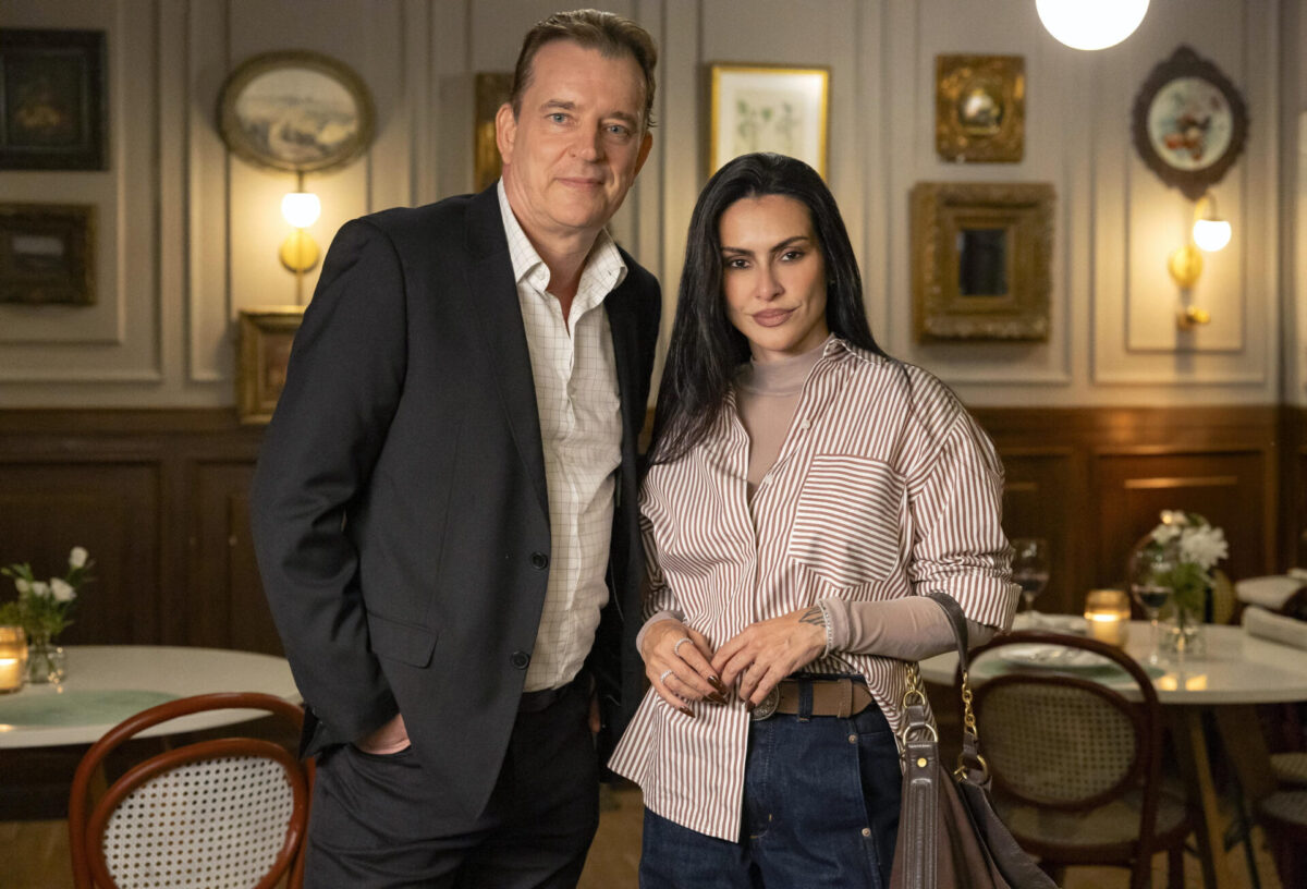 Alana (Cleo Pires) e Blake (Spencer Callahan)