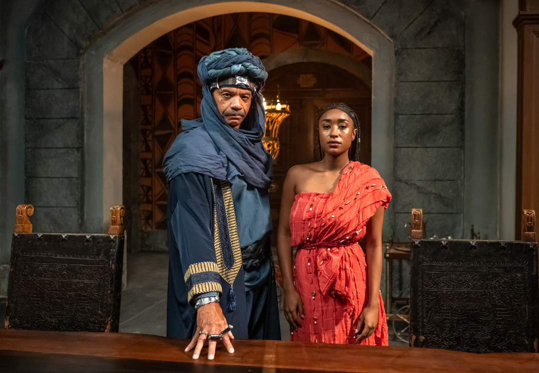 Pascoal (Luciano Quirino) e Imani (Dhara Lopes) em 'A Nobreza do Amor'.