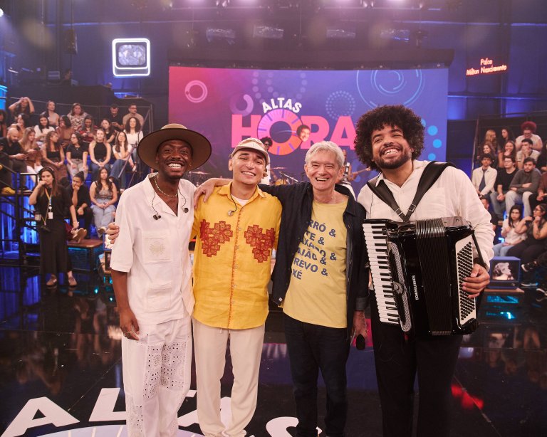 João Gomes e Jota.pê lançam projeto no Altas Horas com show inédito